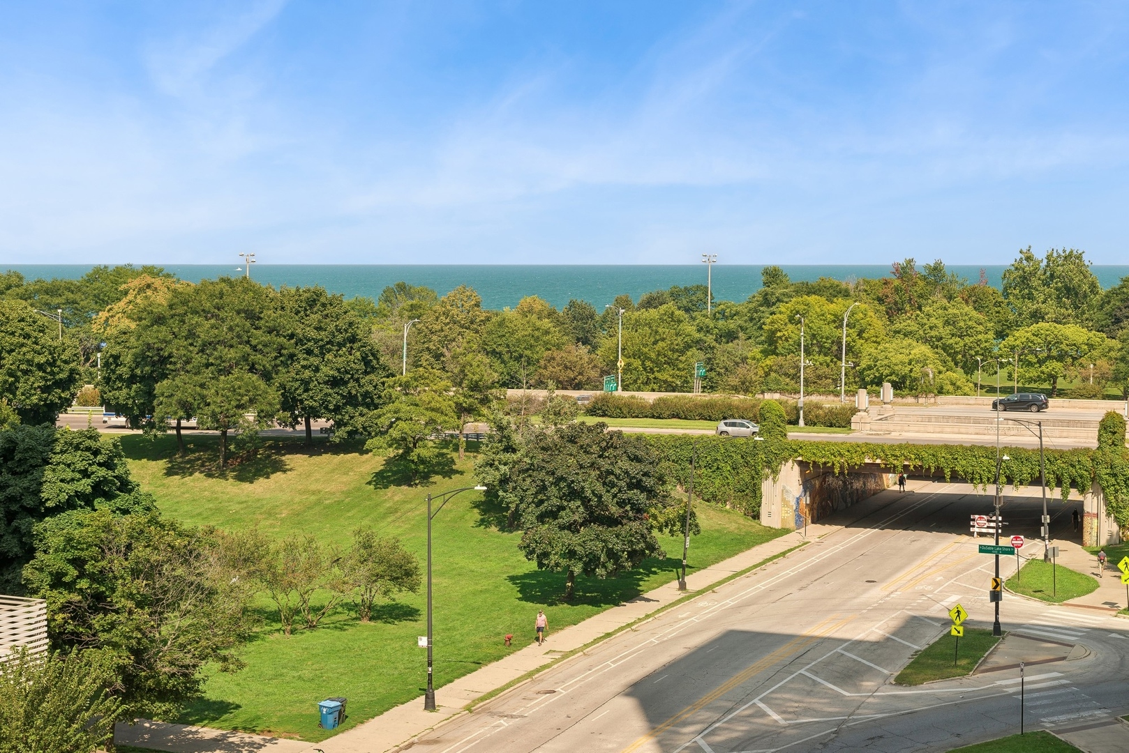 5555 North Sheridan Road Chicago IL 60640