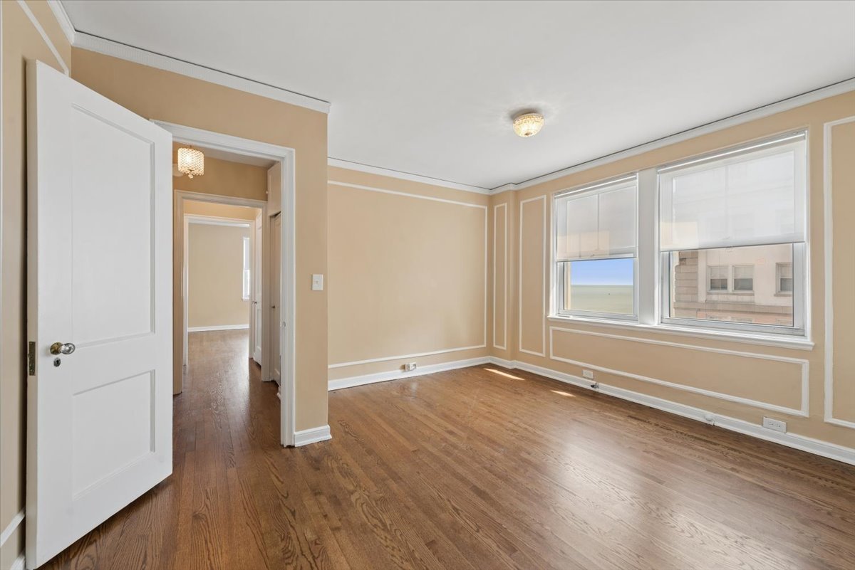 5555 North Sheridan Road Chicago IL 60640