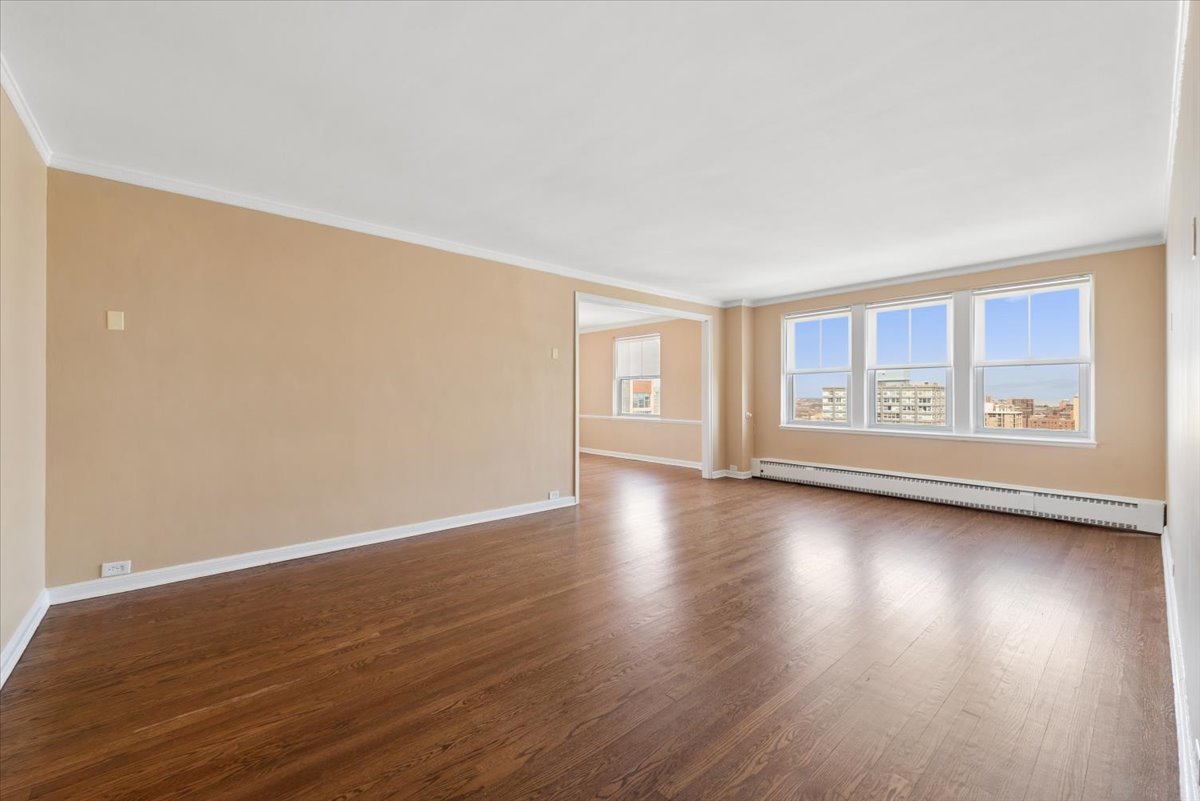 5555 North Sheridan Road Chicago IL 60640