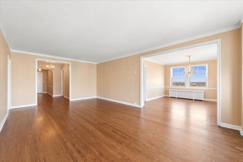 5555 North Sheridan Road Chicago IL 60640