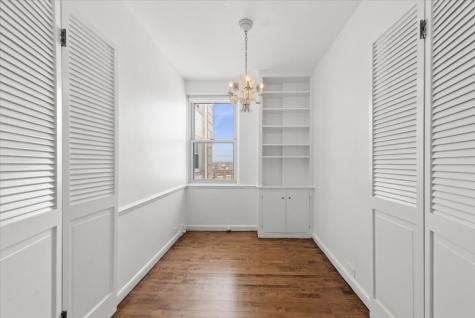 5555 North Sheridan Road Chicago IL 60640