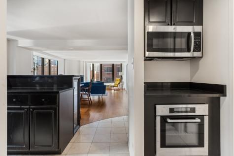 40 East Delaware Place Chicago IL 60611