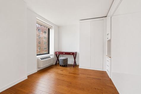 40 East Delaware Place Chicago IL 60611