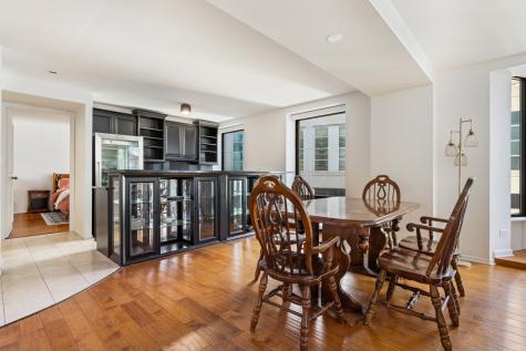 40 East Delaware Place Chicago IL 60611