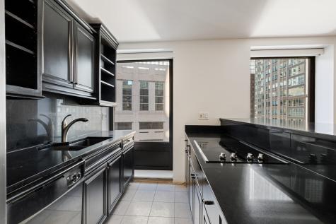 40 East Delaware Place Chicago IL 60611