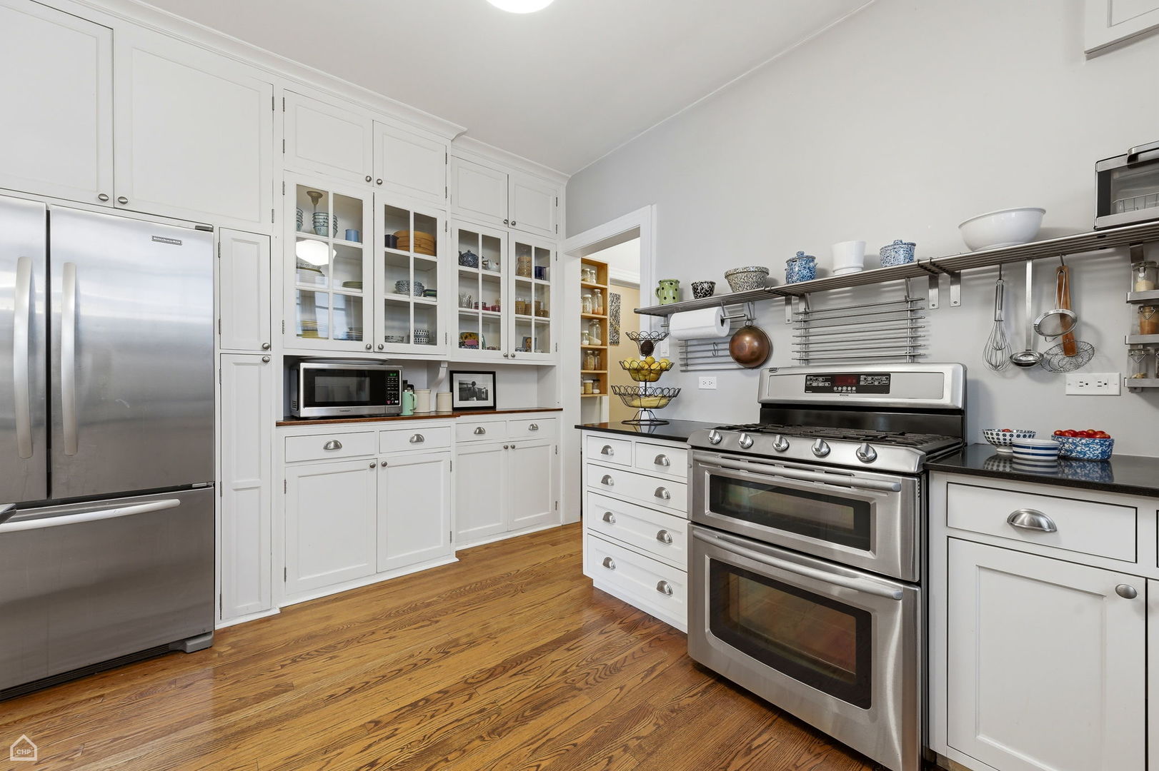 2060 West Farwell Avenue Chicago IL 60645