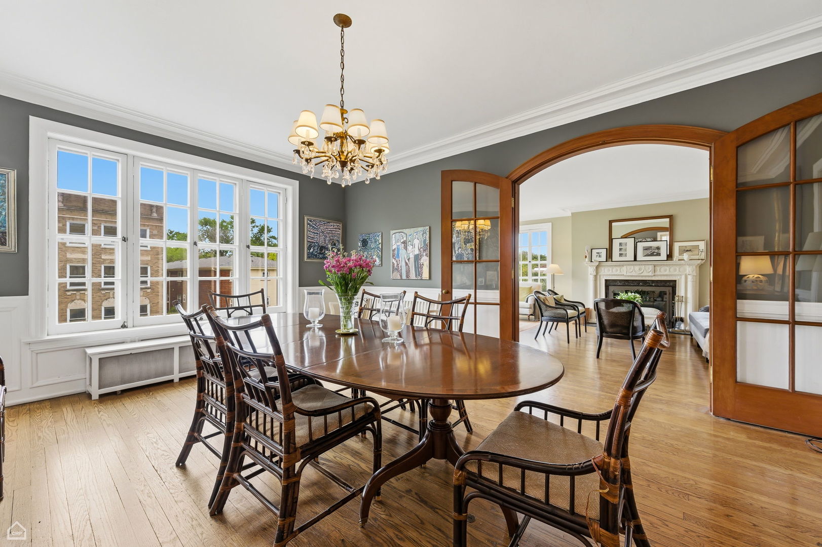 2060 West Farwell Avenue Chicago IL 60645