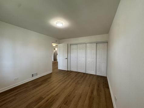633 Dulles Road Des Plaines IL 60016