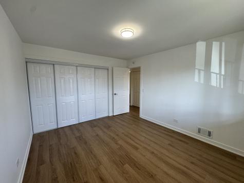 633 Dulles Road Des Plaines IL 60016
