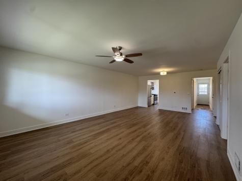 633 Dulles Road Des Plaines IL 60016