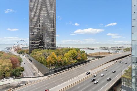 530 North Lake Shore Drive Chicago IL 60611