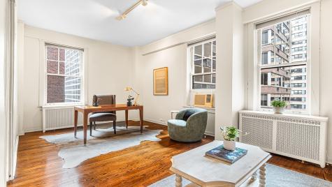 227 East Delaware Place Chicago IL 60611
