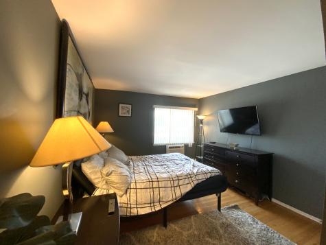 7854 South South Shore Drive Chicago IL 60649