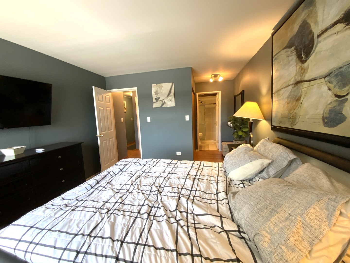 7854 South South Shore Drive Chicago IL 60649