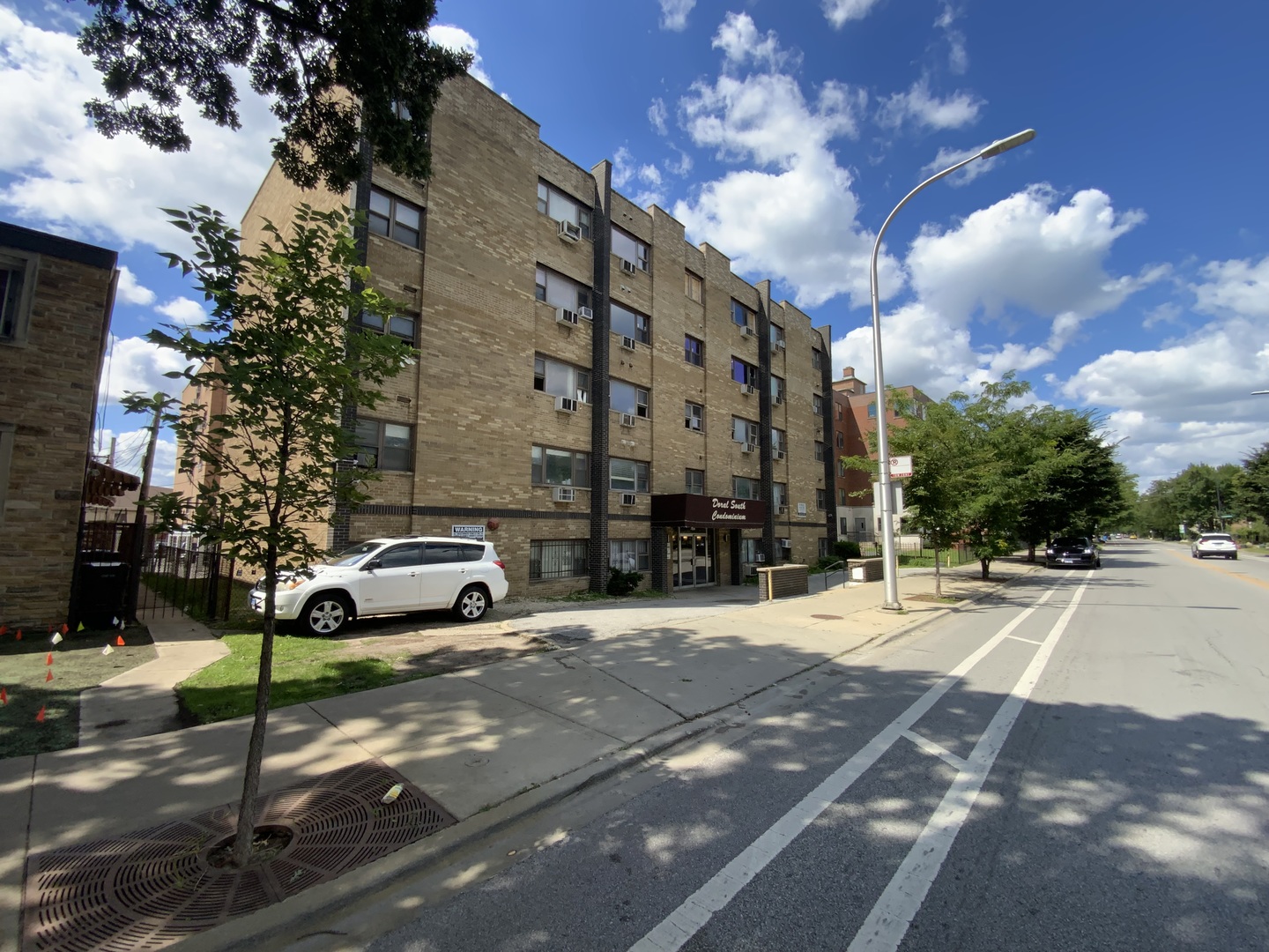 7854 South South Shore Drive Chicago IL 60649