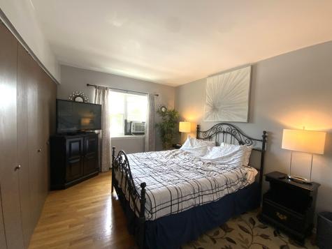 7854 South South Shore Drive Chicago IL 60649