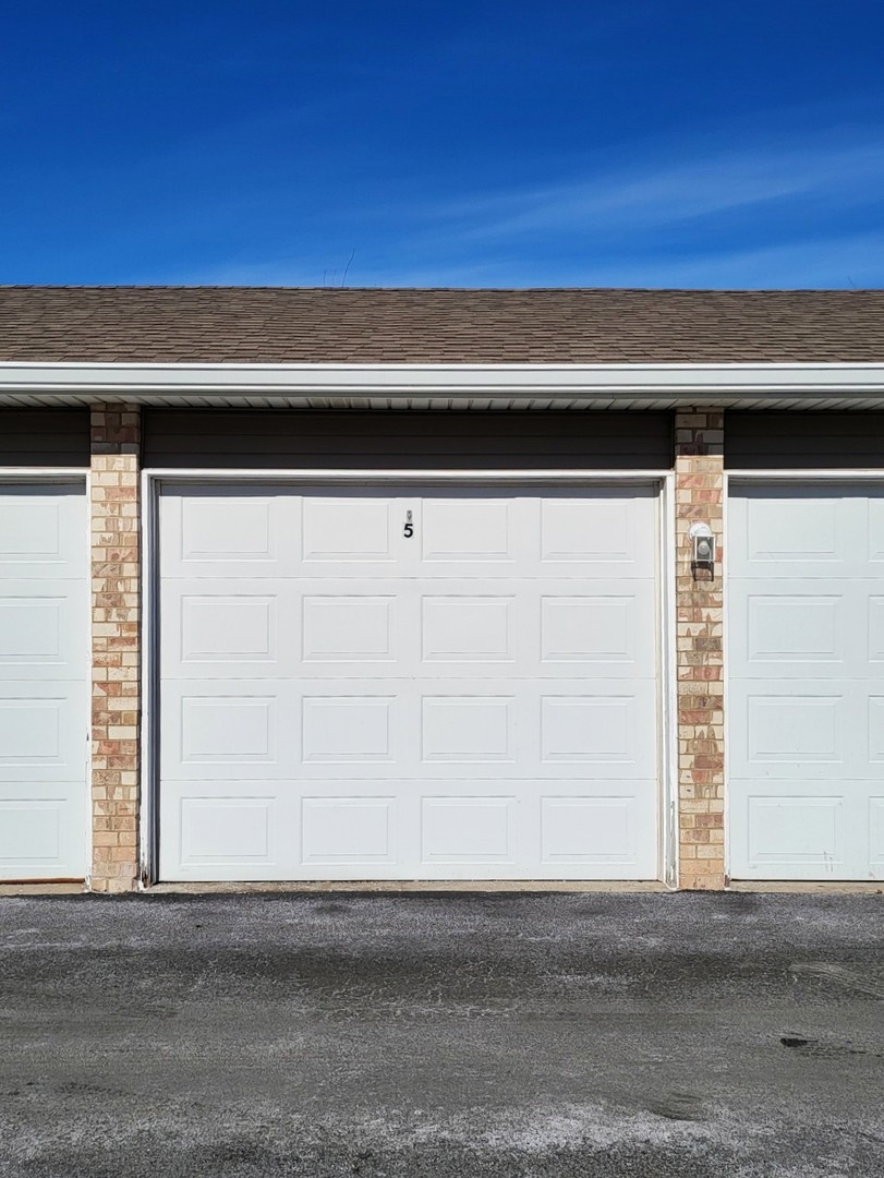 16032 Crystal Creek Drive Orland Park IL 60462