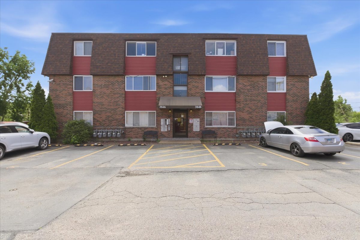 3846 25TH Avenue Schiller Park IL 60176