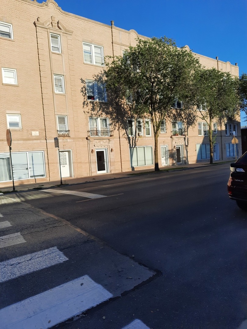 6451 North California Avenue Chicago IL 60645