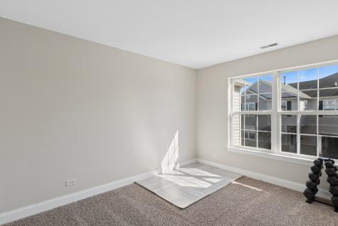 222 Bakers Drive W Lakemoor IL 60051