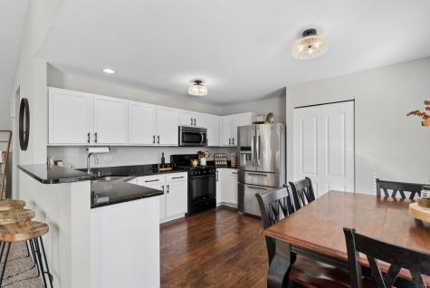 222 Bakers Drive W Lakemoor IL 60051