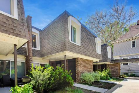 1623 West Belle Plaine Avenue Chicago IL 60613