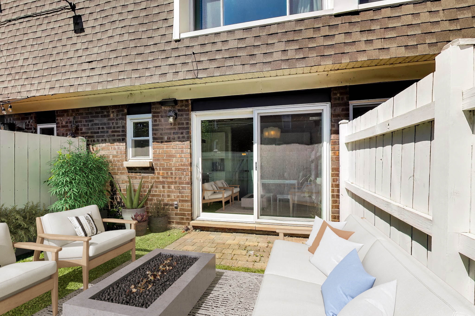 1623 West Belle Plaine Avenue Chicago IL 60613