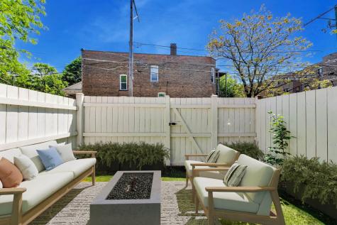 1623 West Belle Plaine Avenue Chicago IL 60613