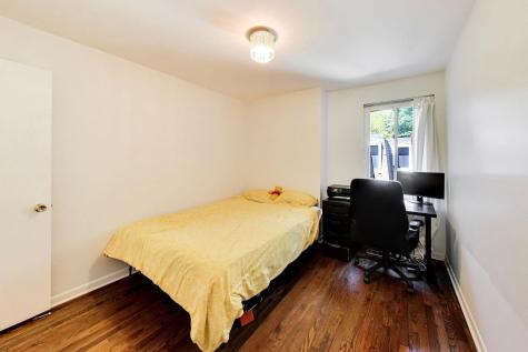 1623 West Belle Plaine Avenue Chicago IL 60613