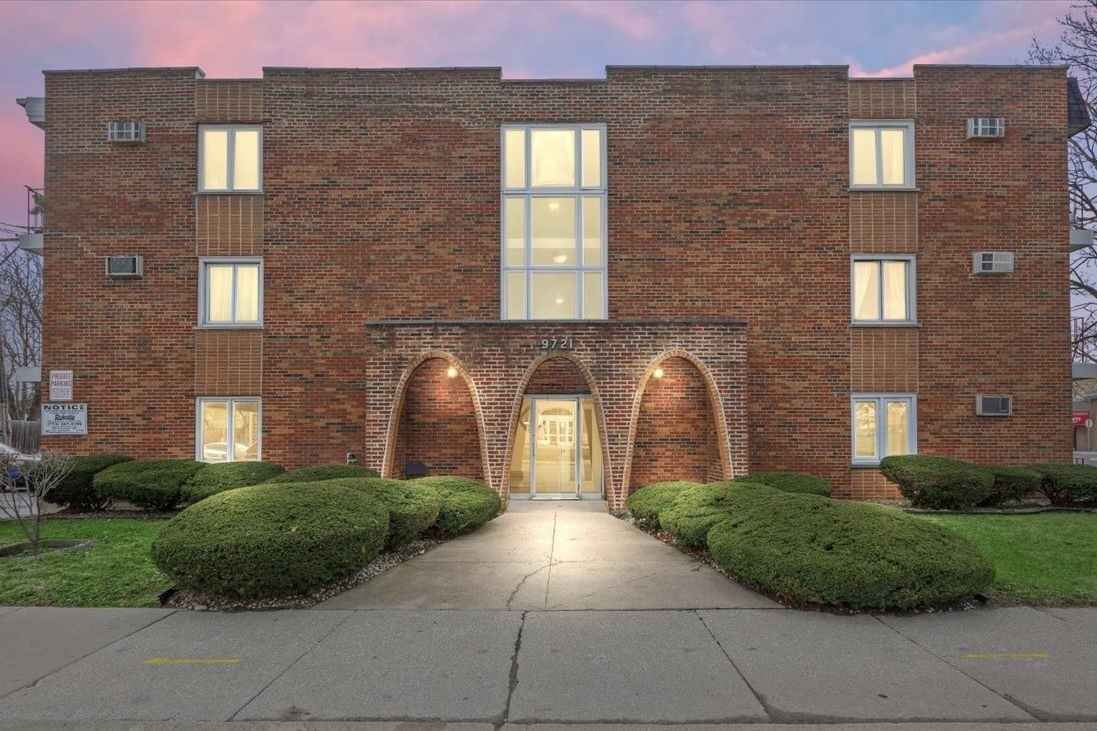 9721 South Cicero Avenue Oak Lawn IL 60453