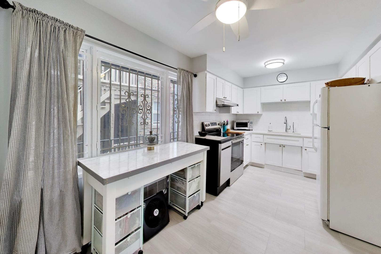1125 West Lunt Avenue Chicago IL 60626