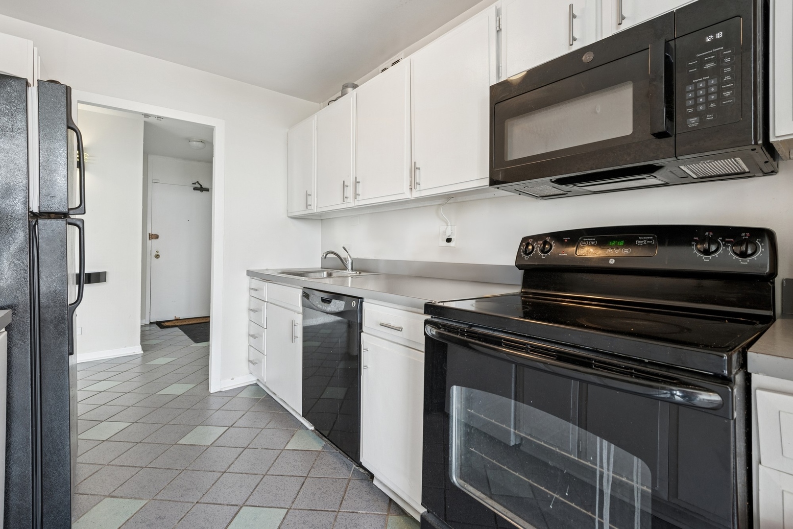 5455 North Sheridan Road Chicago IL 60640