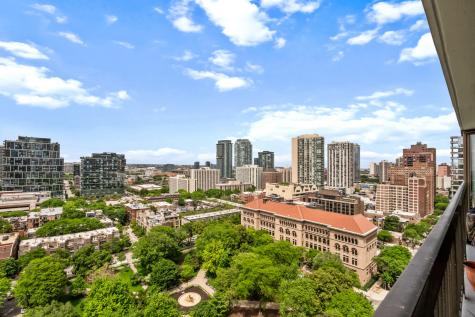 33 West Delaware Place Chicago IL 60610