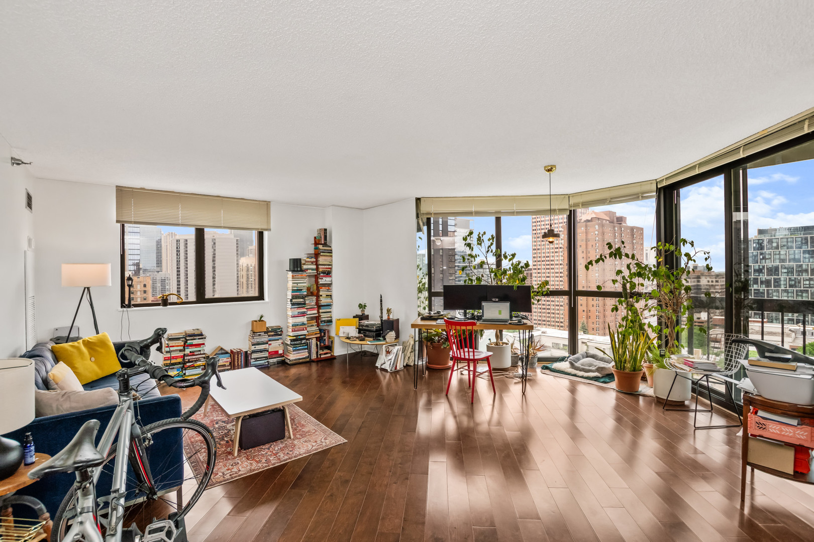 33 West Delaware Place Chicago IL 60610