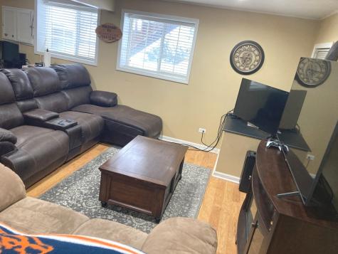 522 Lowell Drive South Elgin IL 60177