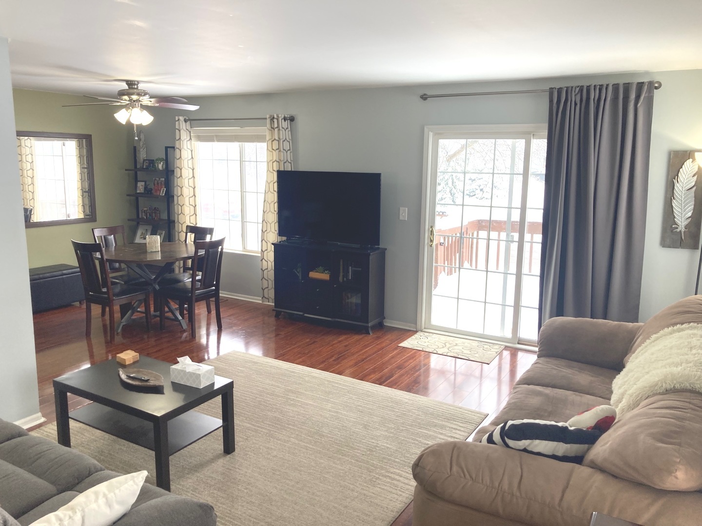 522 Lowell Drive South Elgin IL 60177