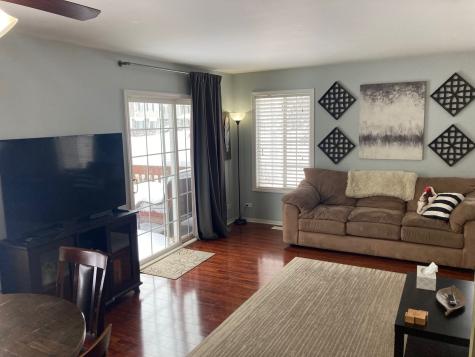 522 Lowell Drive South Elgin IL 60177