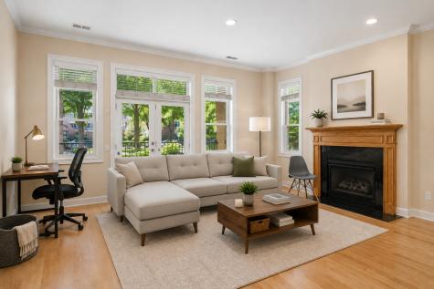 819 Foster Street Evanston IL 60201