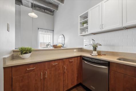 3150 North Sheffield Avenue Chicago IL 60657