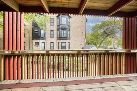 801 West Oakdale Avenue Chicago IL 60657