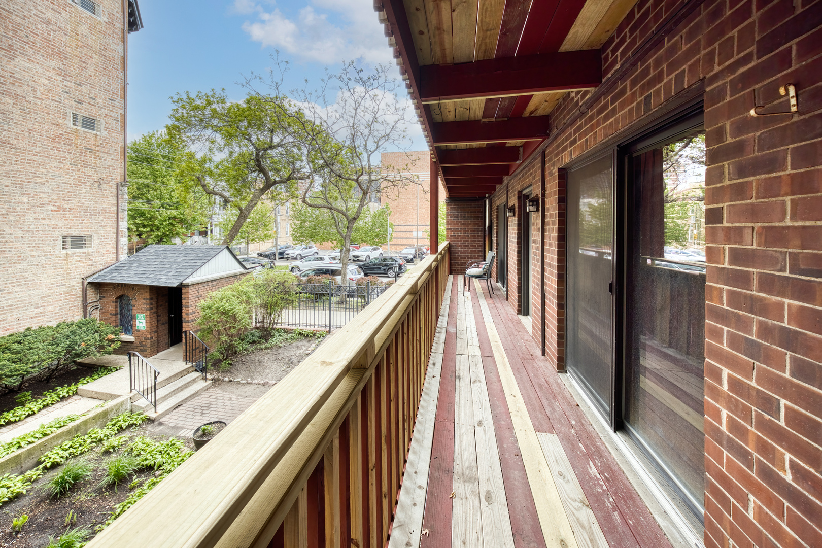 801 West Oakdale Avenue Chicago IL 60657
