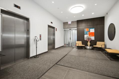 653 North Kingsbury Street Chicago IL 60610