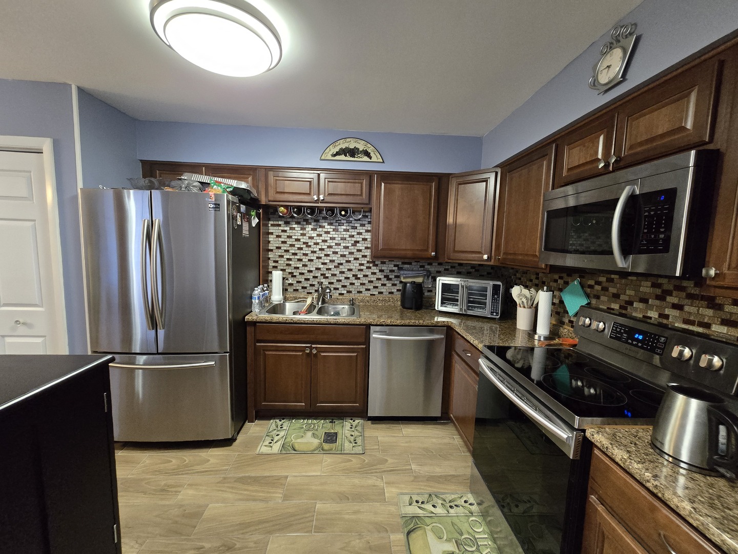 161 West Elk Trail W Carol Stream IL 60188