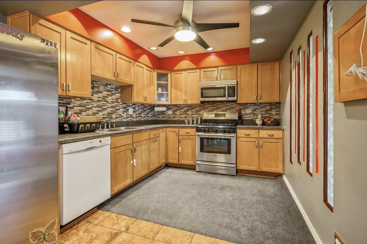 711 Tipperary Court W Schaumburg IL 60193