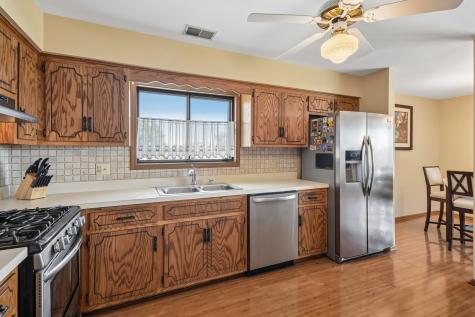 16518 Crescent Avenue Tinley Park IL 60477