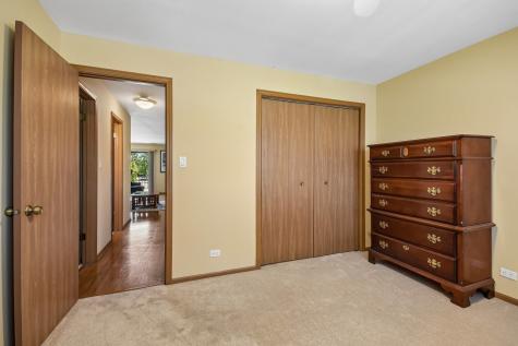 16518 Crescent Avenue Tinley Park IL 60477