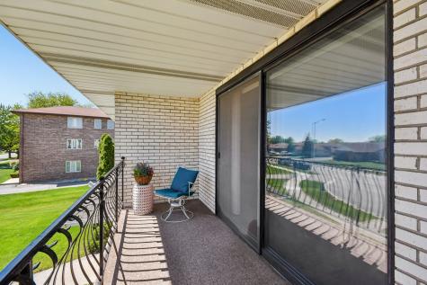 16518 Crescent Avenue Tinley Park IL 60477