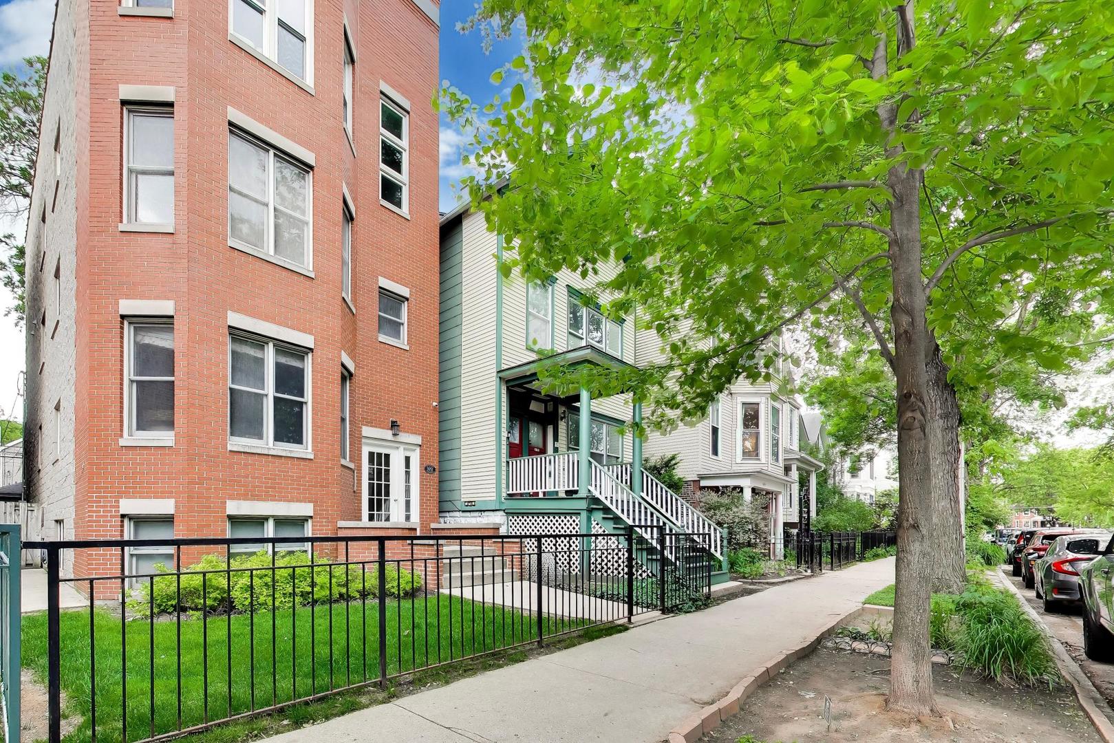 3051 North Clifton Avenue Chicago IL 60657