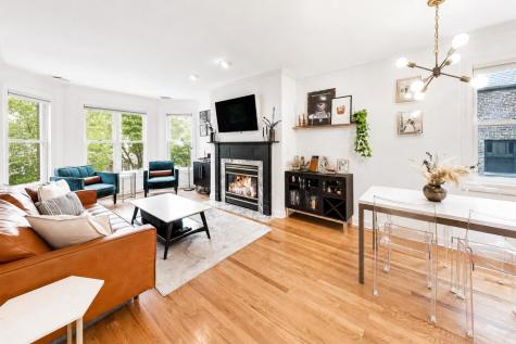 3051 North Clifton Avenue Chicago IL 60657