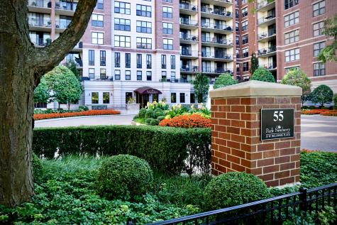 55 West Delaware Place Chicago IL 60610